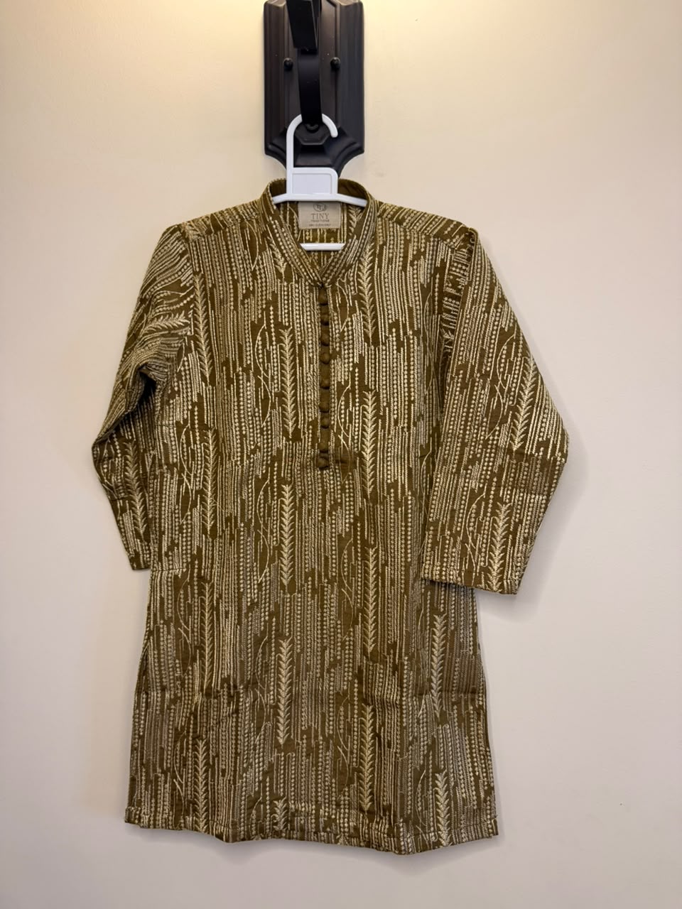 Girls Olive Green Printed Kurta – Traditional Pakistani Kids Wear